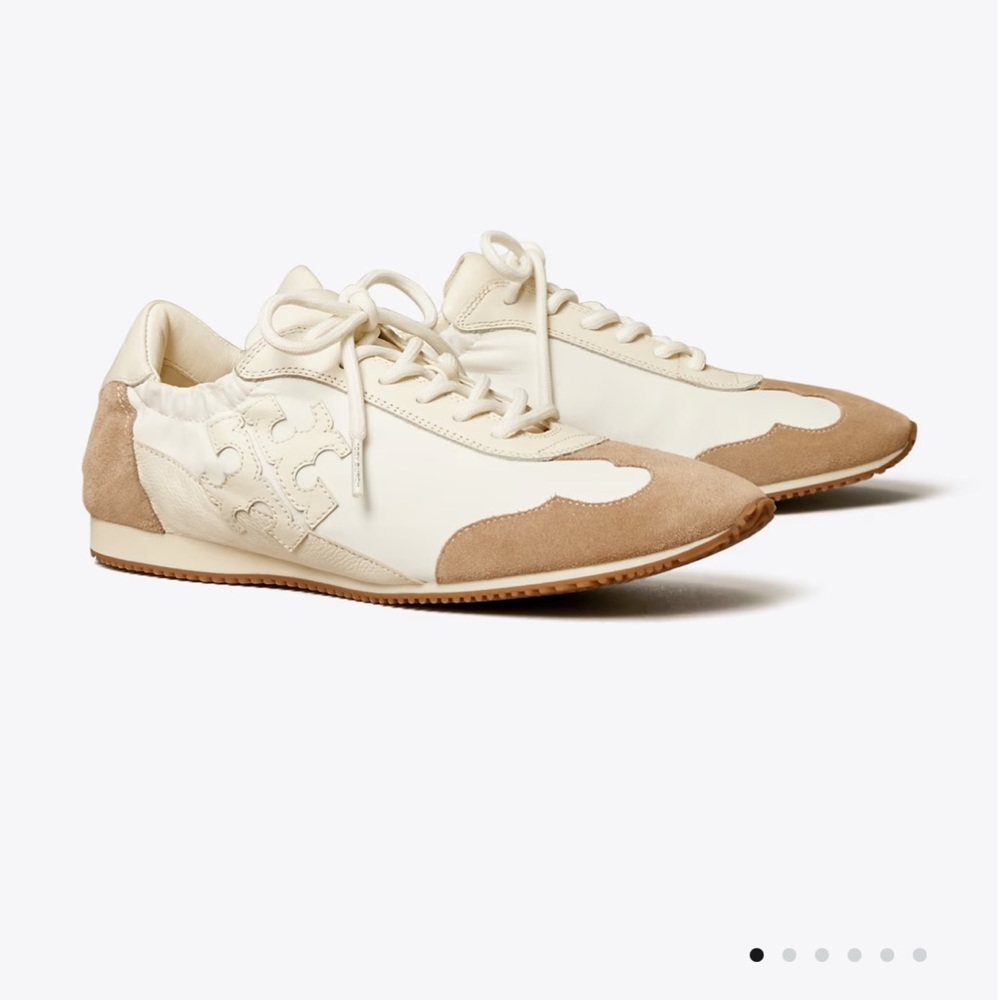 NWOT Tory Burch Tory Sneaker in White/New Ivory/Cerbiatto